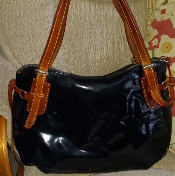 Dooney & Bourke Large Nina Black Patent Leather Shoulder Bag - Picture 2 of 7